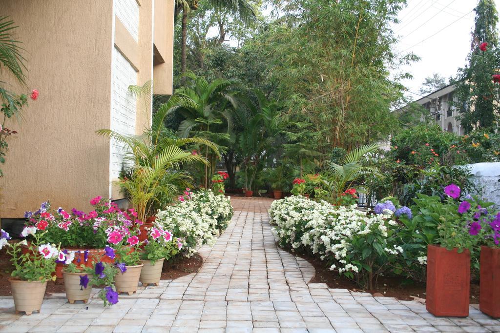 Hotel Ferreira Resort Lonavala Exterior photo